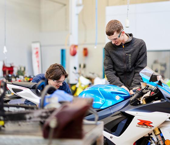 AUR30820 Certificate III in Motorcycle Mechanical Technology